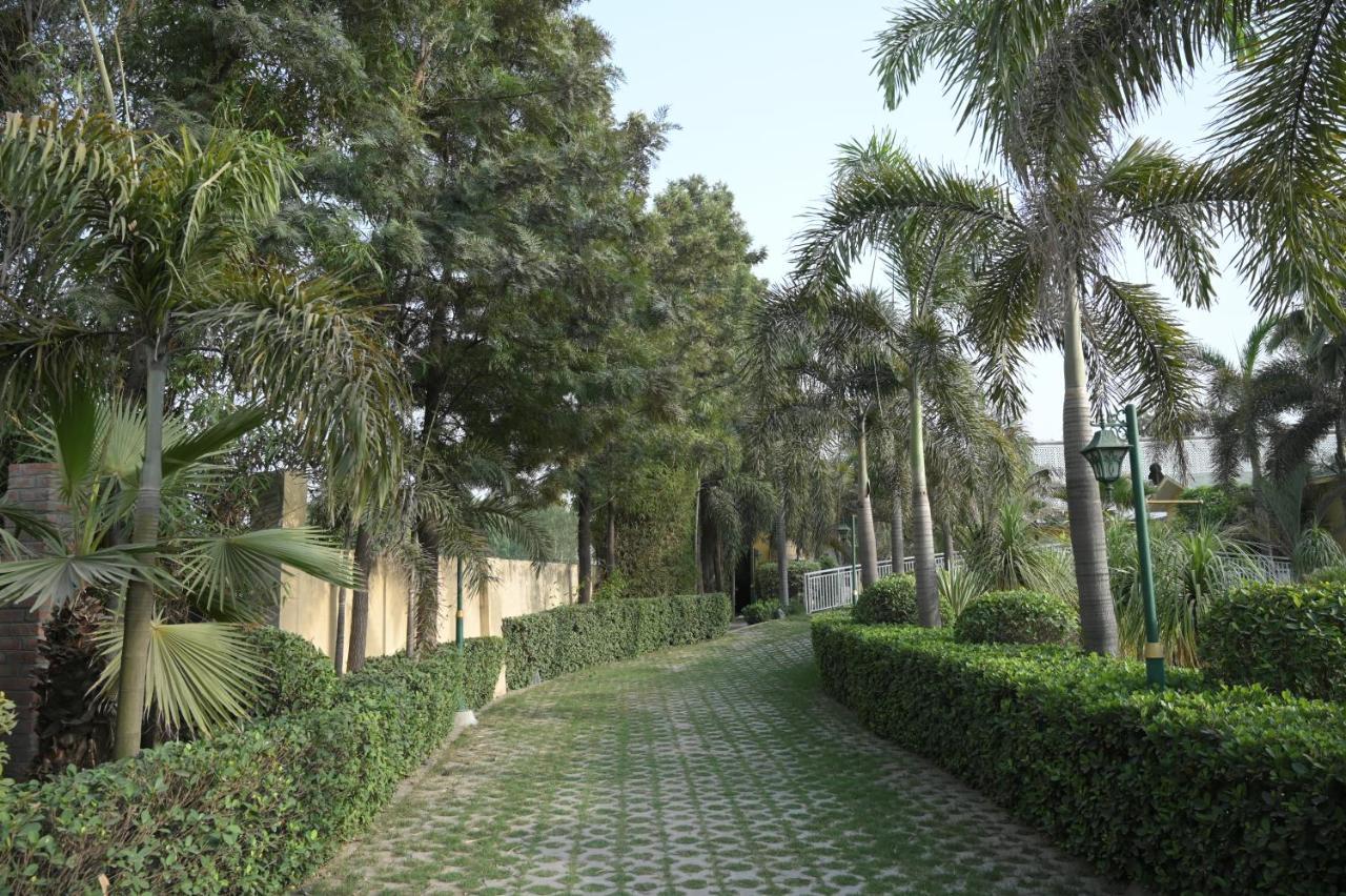 Kamal Resorts - The Luxury Of Being Yourself Ludhiana Exterior foto