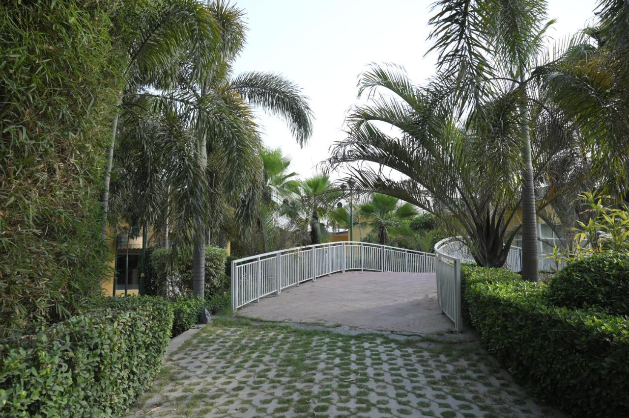 Kamal Resorts - The Luxury Of Being Yourself Ludhiana Exterior foto